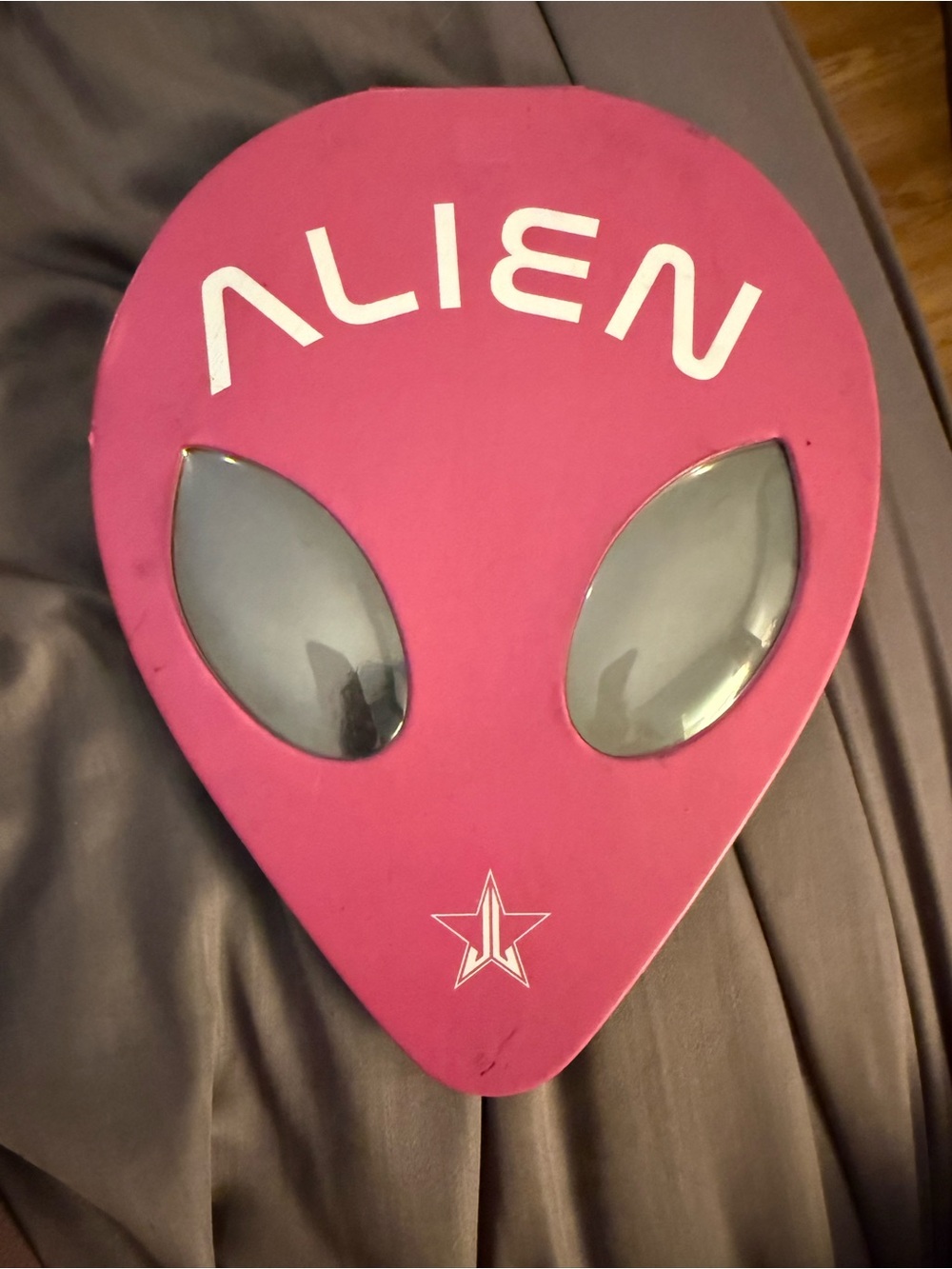 Jeffree Star Pink Alien Eyeshadow Palette